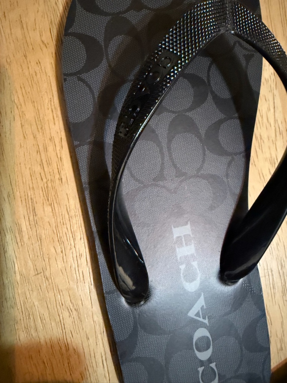 NWT..Coach Black Signature Print Flip Flop Sandals Size 5/6 - Picture 6 of 8